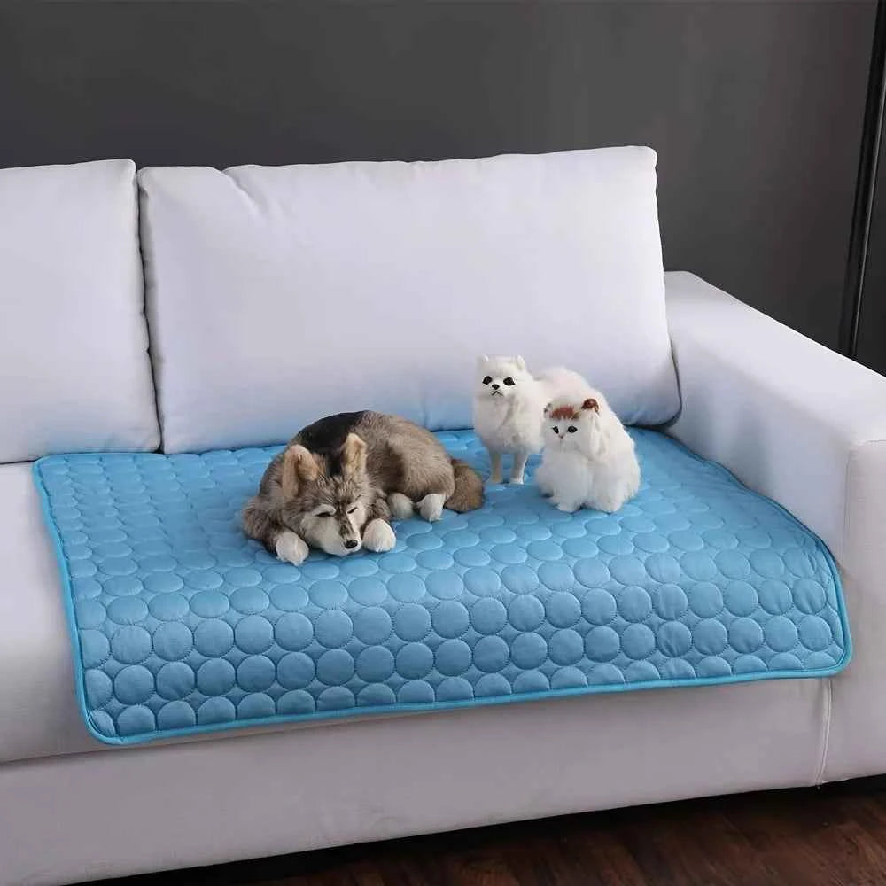 Stay Cool with Our Self-Cooling Gel Mat for Pets