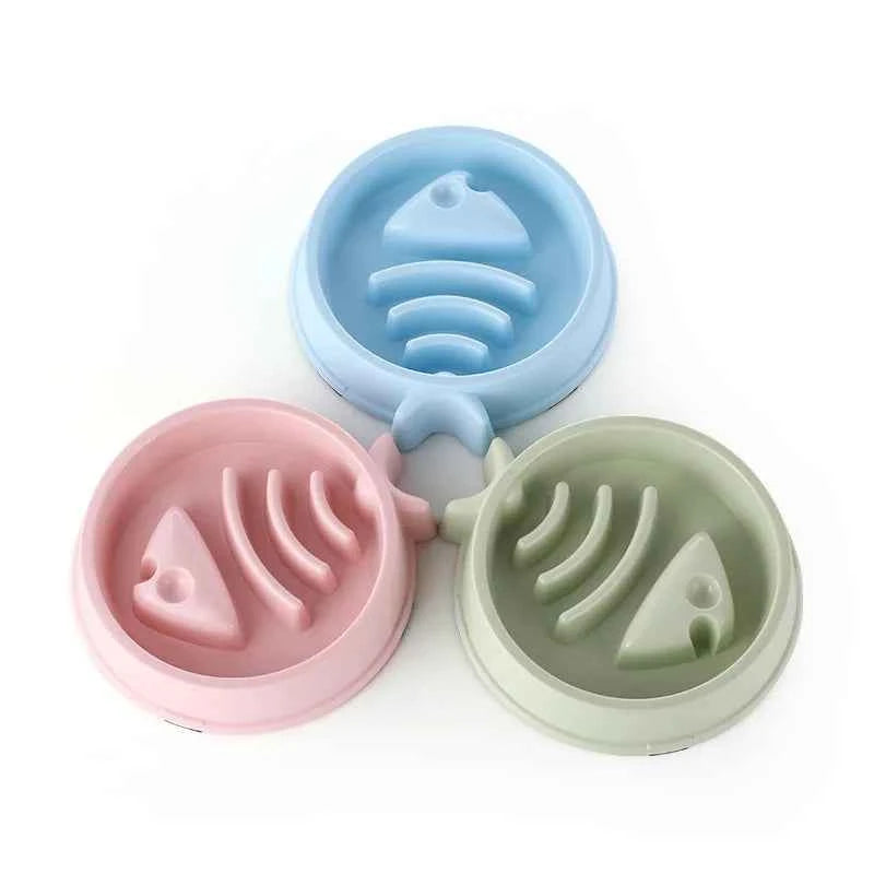 Slow Feeder Dog Bowl: Enhance Your Pup's Dining Experience